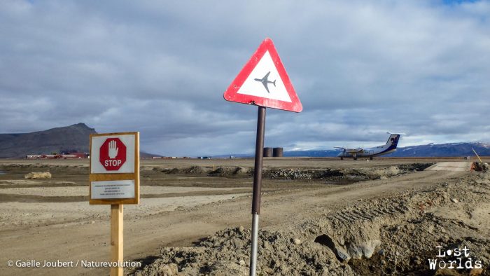 L'aéroport de Constable Point, à 1h de bateau d'Ittoqqortoormiit (ou 15min d'hélicoptère).